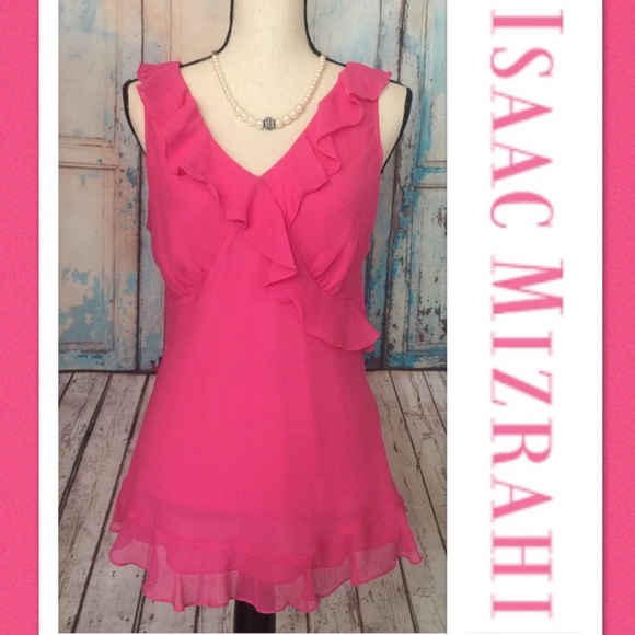 Isaac Mizrahi Tops - 💓NWOT! Isaac Mizrahi Bubble Gum Pink Tank💓L